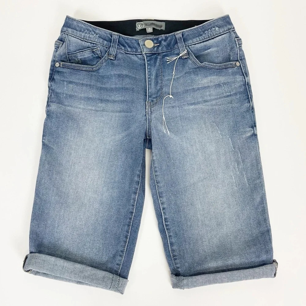 NEW Wit & Wisdom Jean Shorts Size 4 Light Blue Ab-Solution Cuffed Denim NWOT NEW
